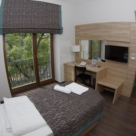Hotel Therapia Pécs Extérieur photo