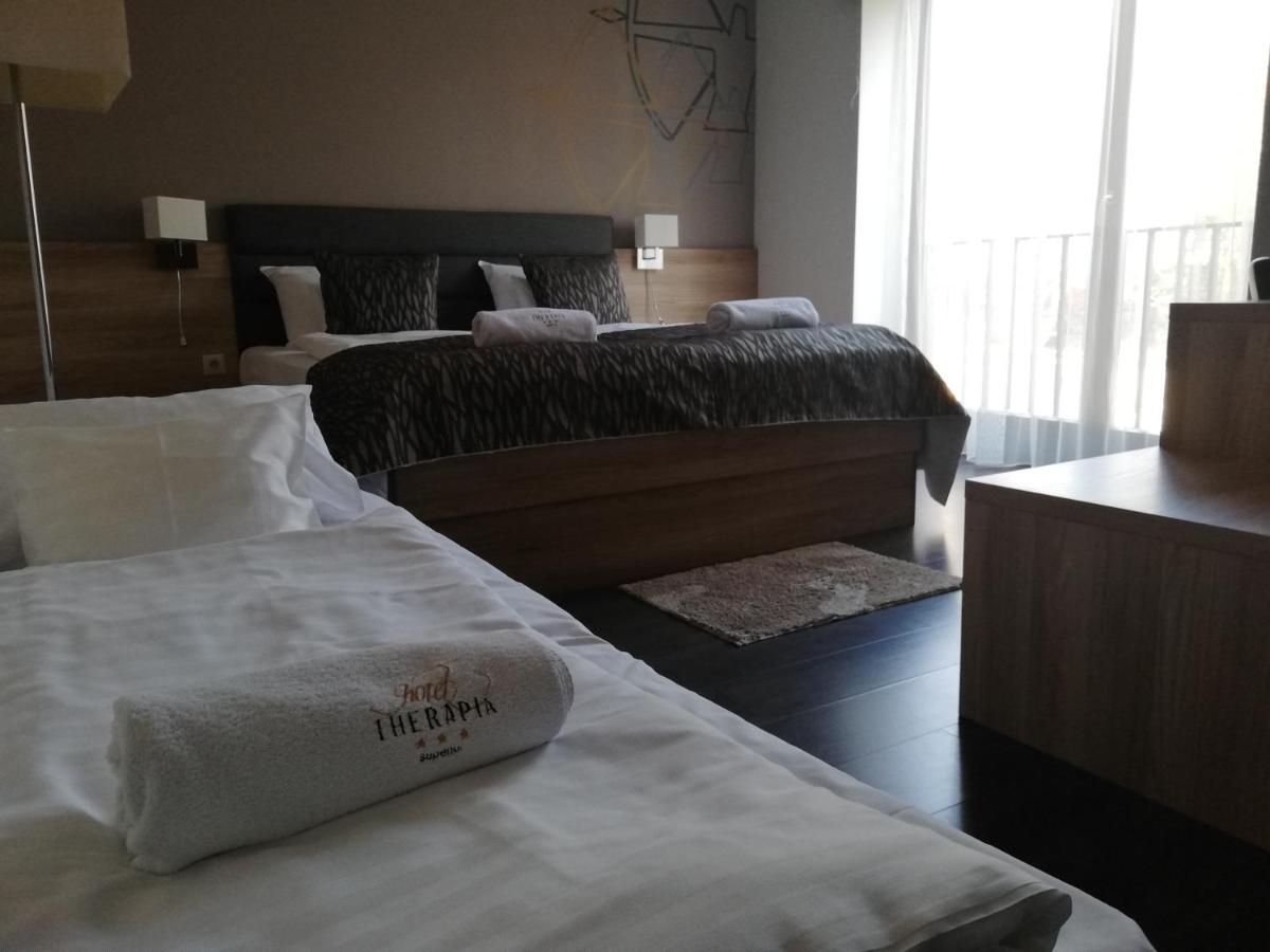 Hotel Therapia Pécs Extérieur photo